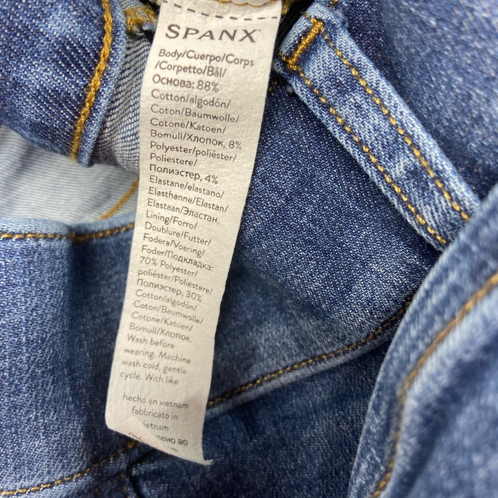 SPANXshape EveryWear Cropped Wide Leg Jeans with Patch Pockets Size L - Picture 6 of 7